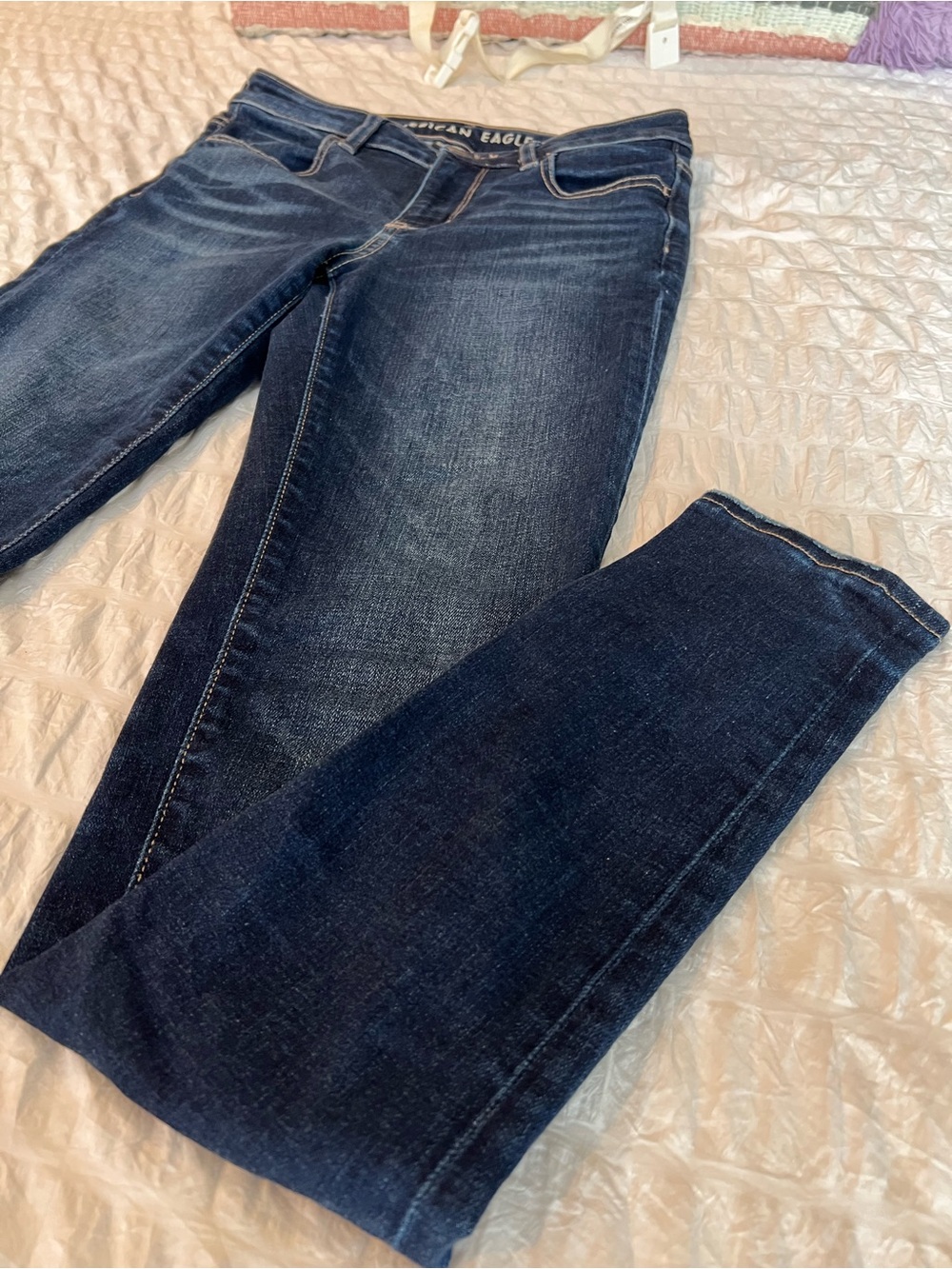American Eagle Super Stretch Dark Blue Wash Skinny Jeans Size 4 Long GUC - Picture 3 of 6